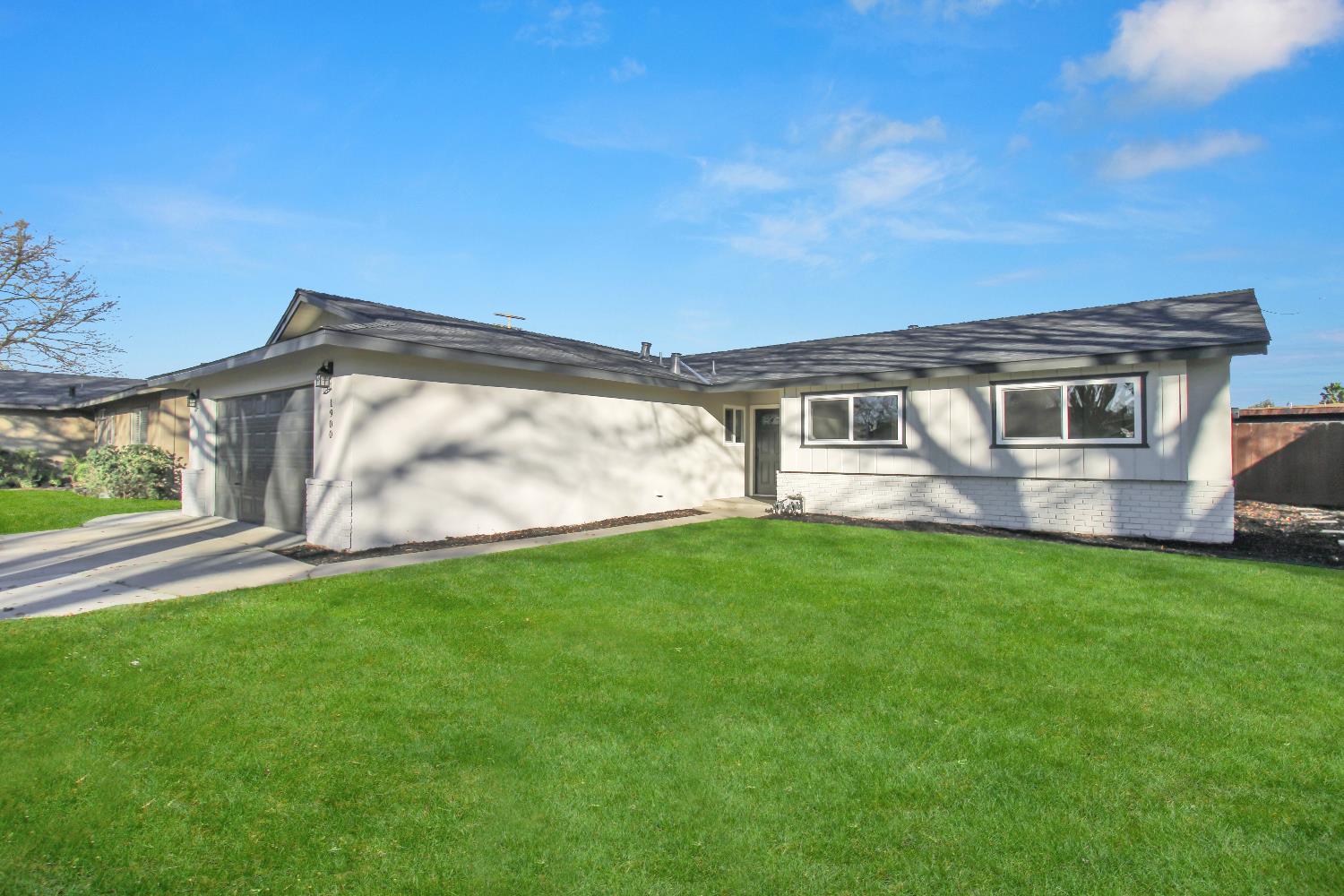 1900 Ellison Drive