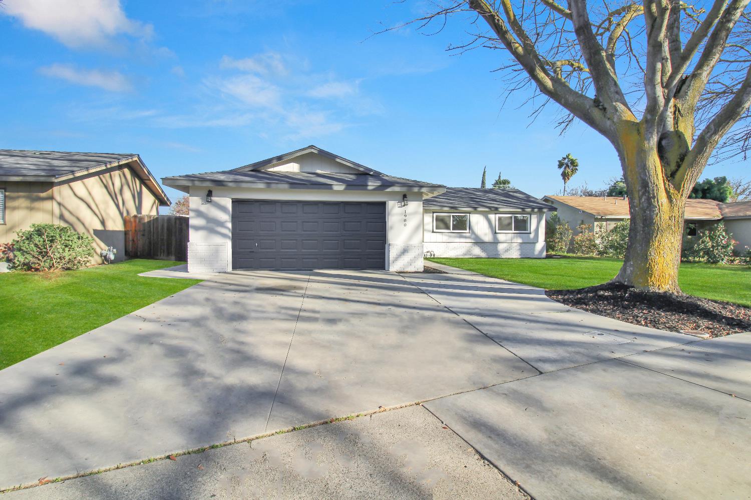 1900 Ellison Drive