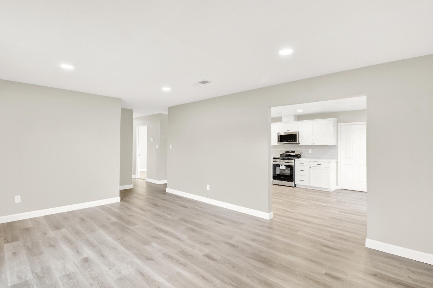 1900 Ellison Drive