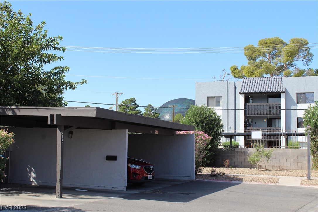 554 Oakbrook Lane