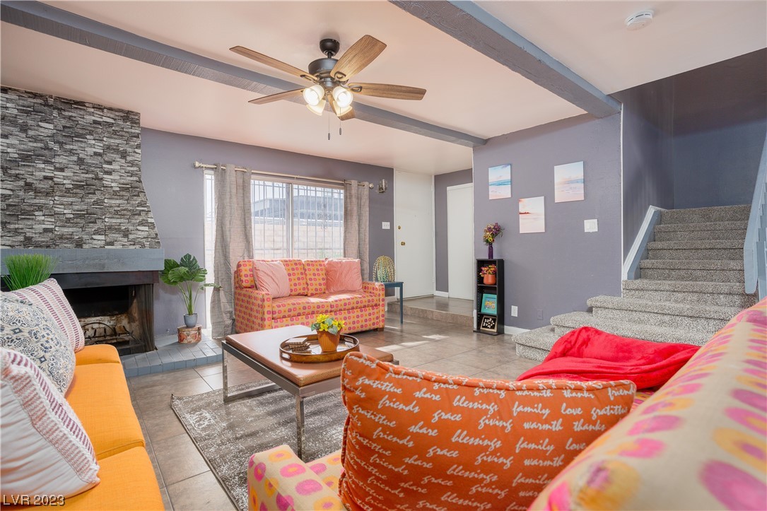 554 Oakbrook Lane