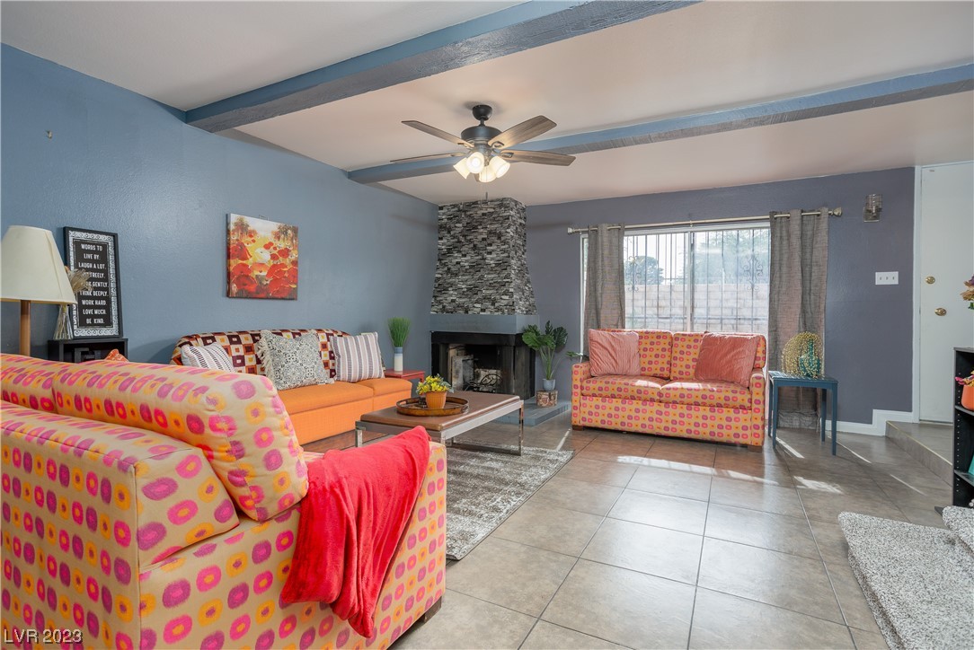 554 Oakbrook Lane