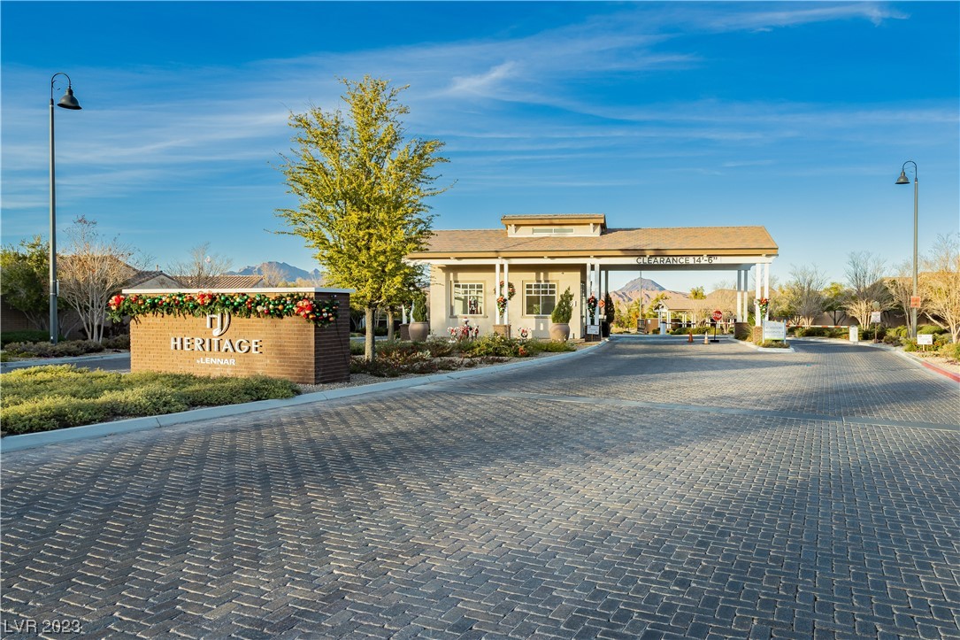 470 Arches Park Avenue