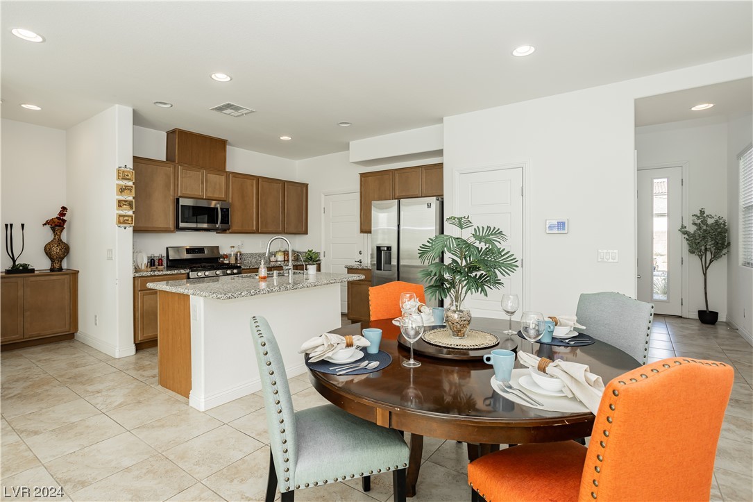 2015 Brewer Avenue