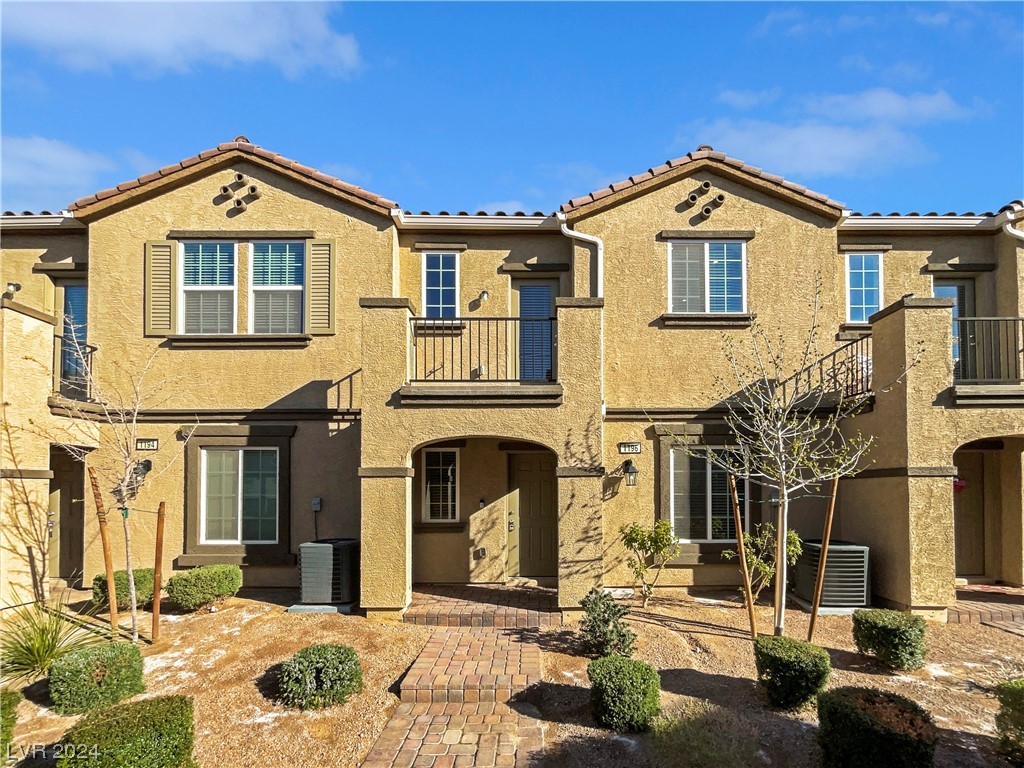 1196 Paradise Basin Court
