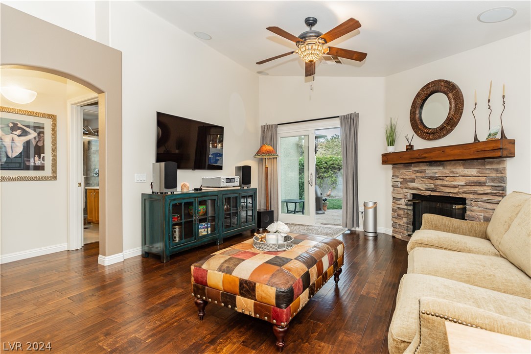 230 Summit Vista Street