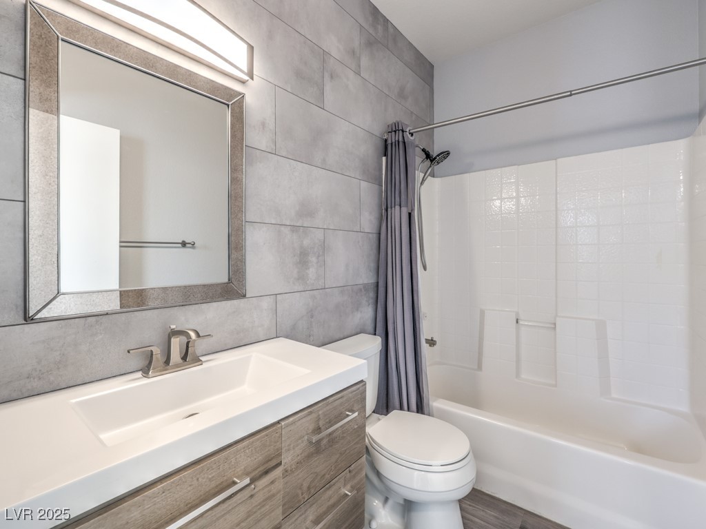 251 South Green Valley Parkway 3412