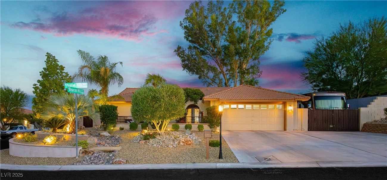 3227 Paintedhills Avenue