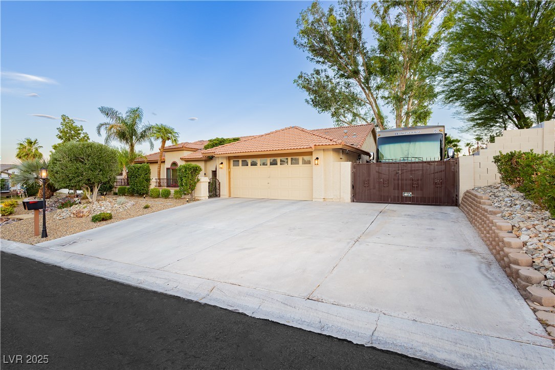 3227 Paintedhills Avenue