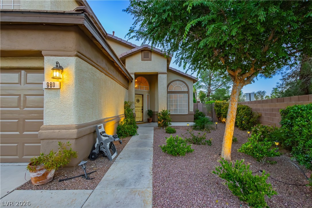 980 Upper Meadows Place