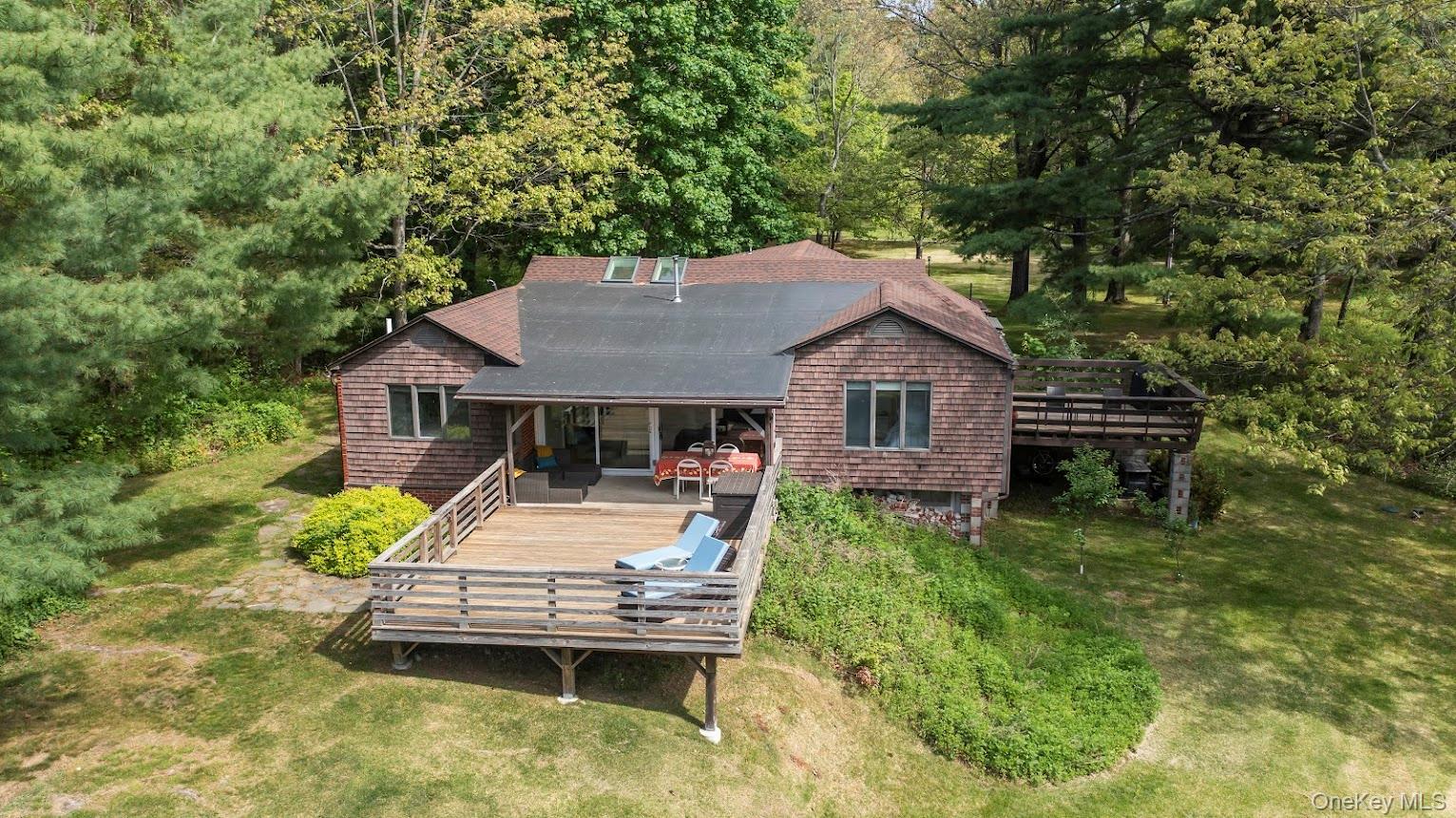 608 Lake Road