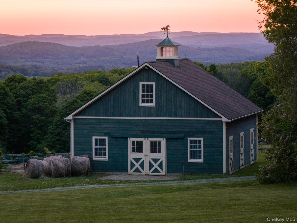 26 Mountain Farm Road
