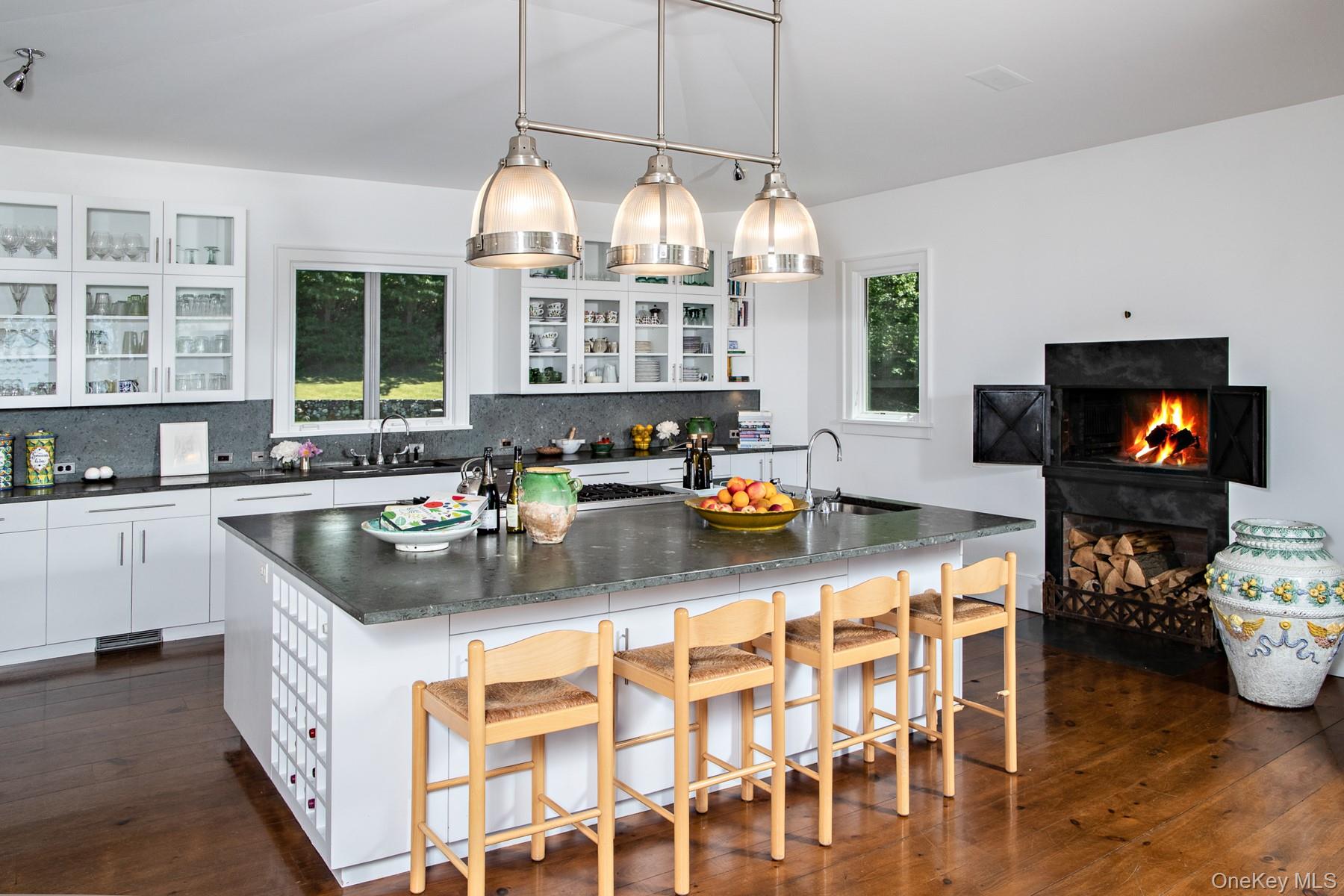 129 West Meadow Lane