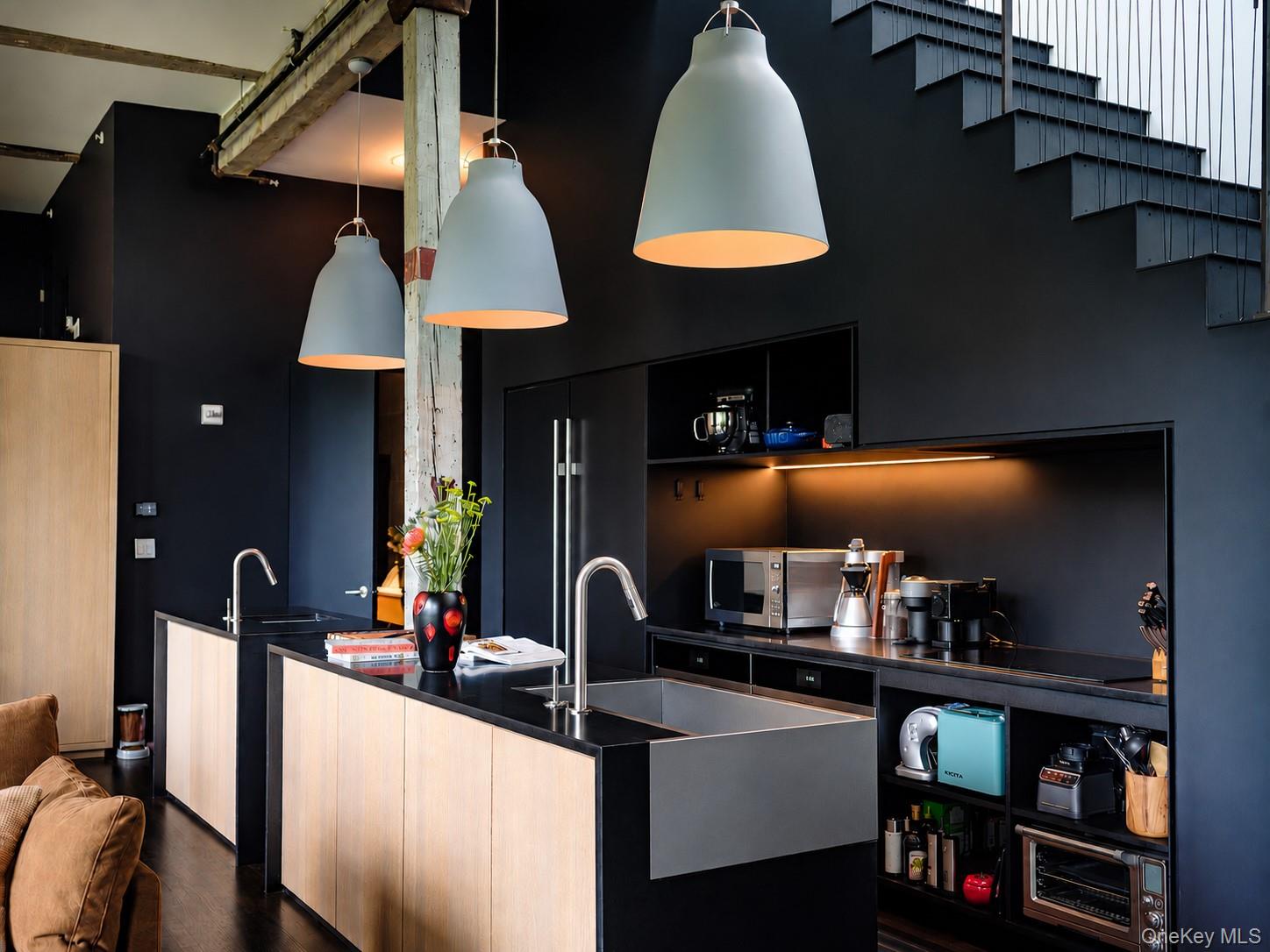 1 E Main Street Unit: 402
