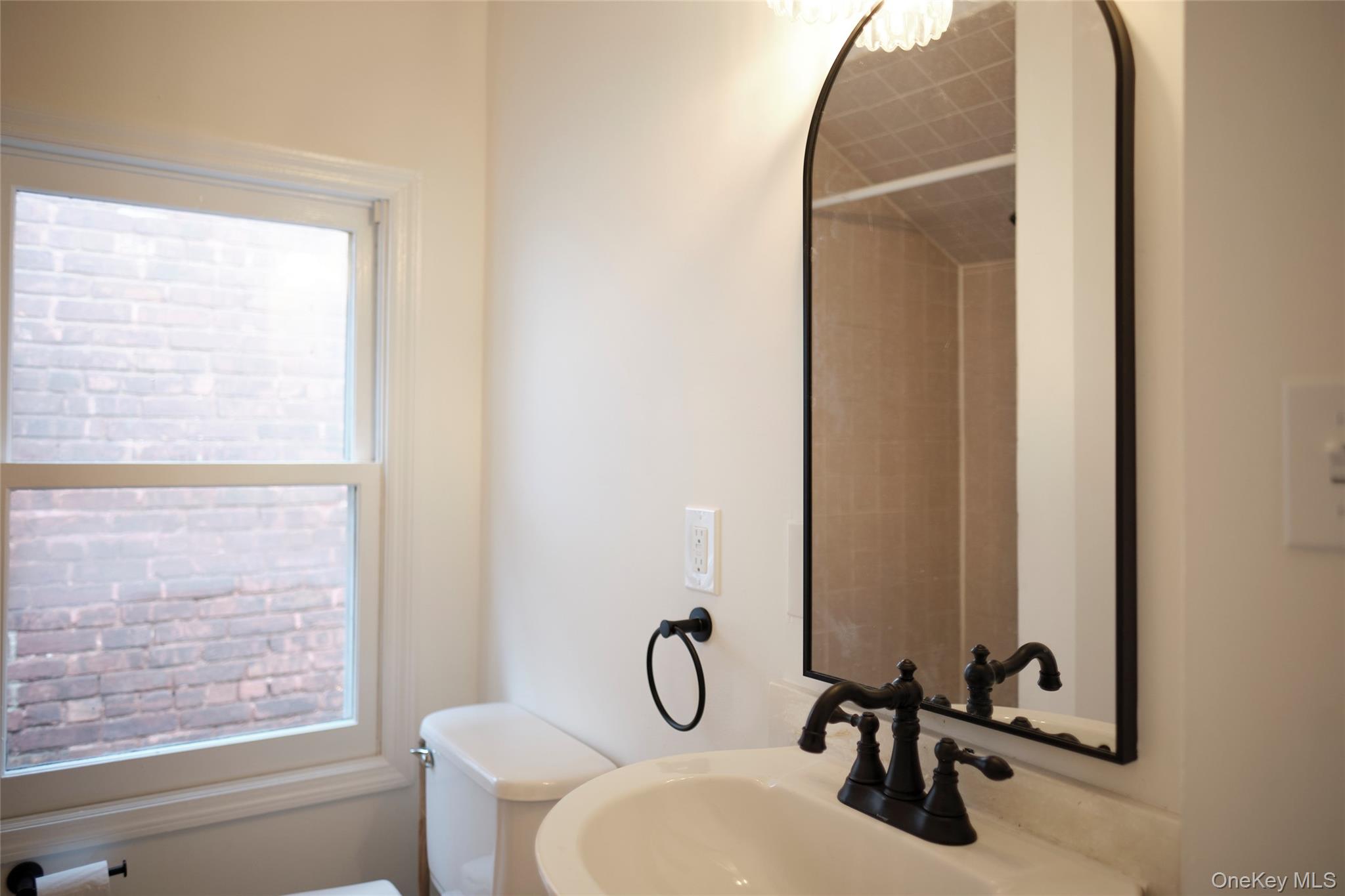 95 Liberty Street Unit: 2