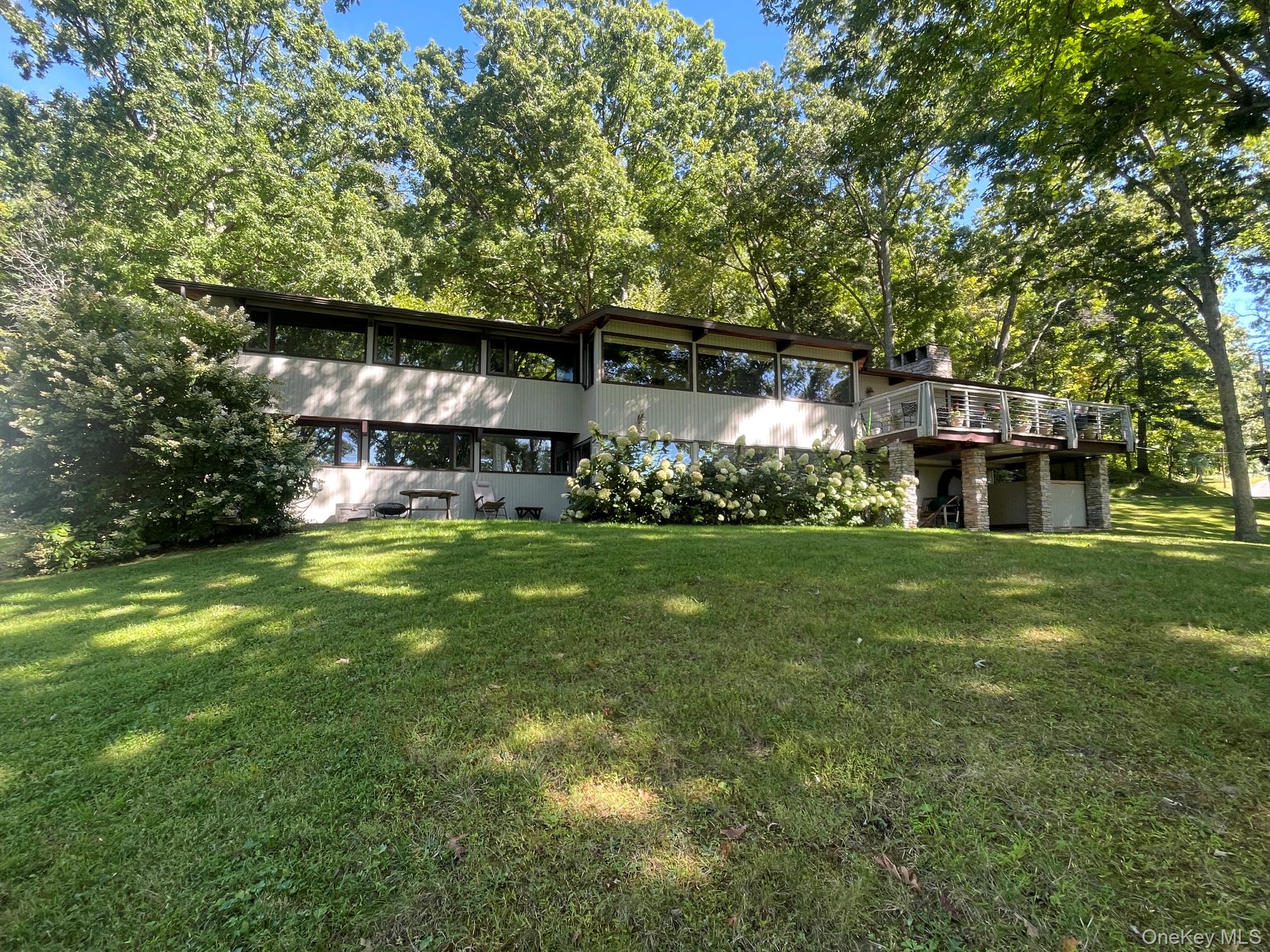 81-85 Fraleigh Hill Road