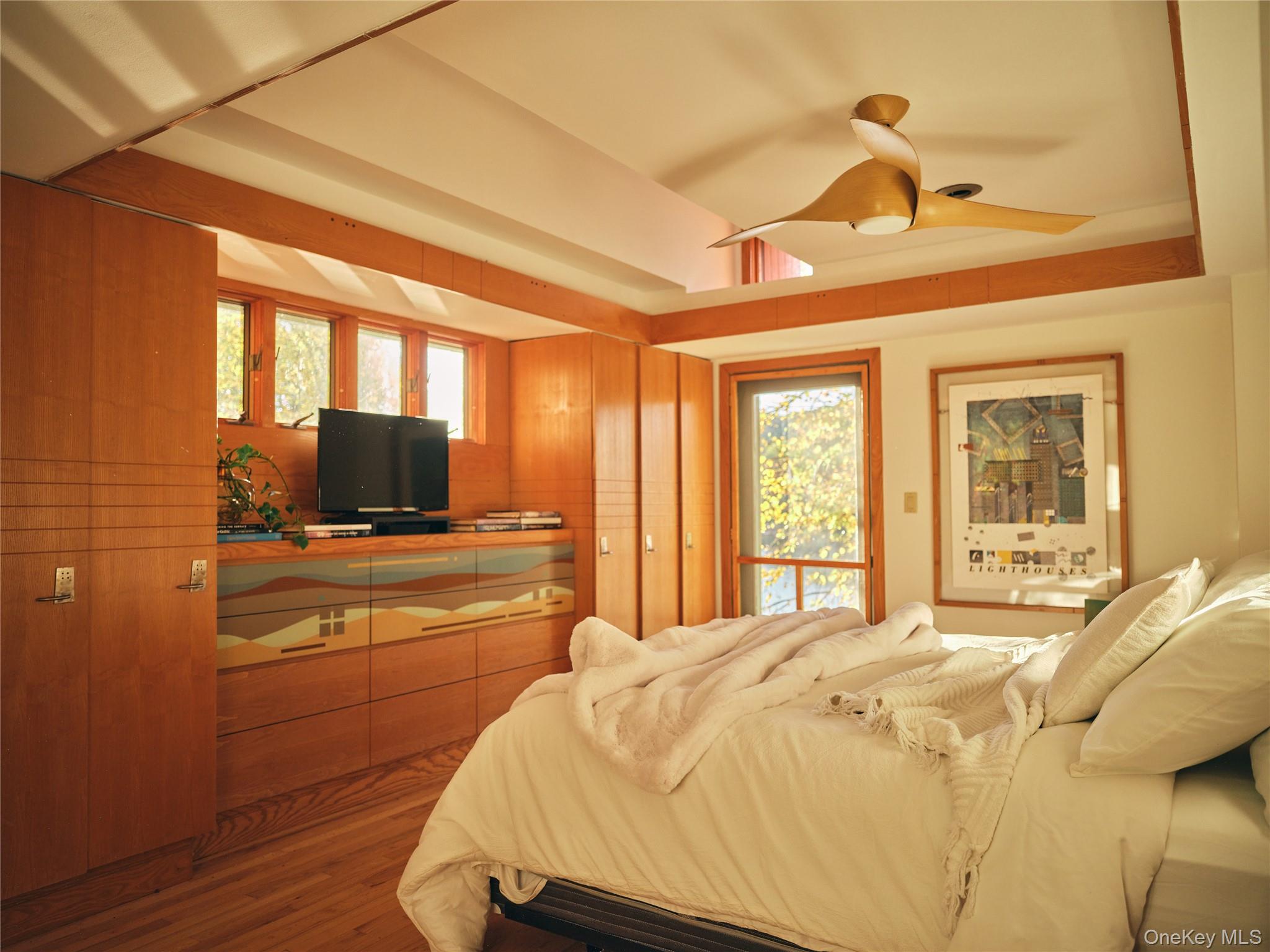 10 Dutchess Cove