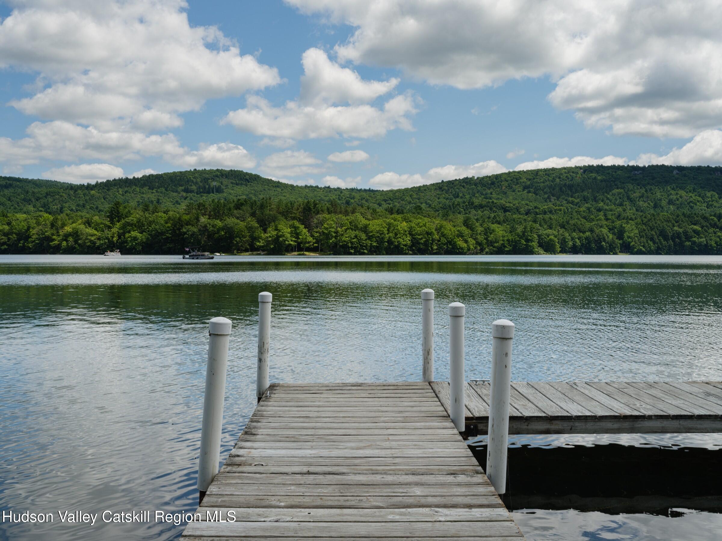 121 Queechy Lake Drive