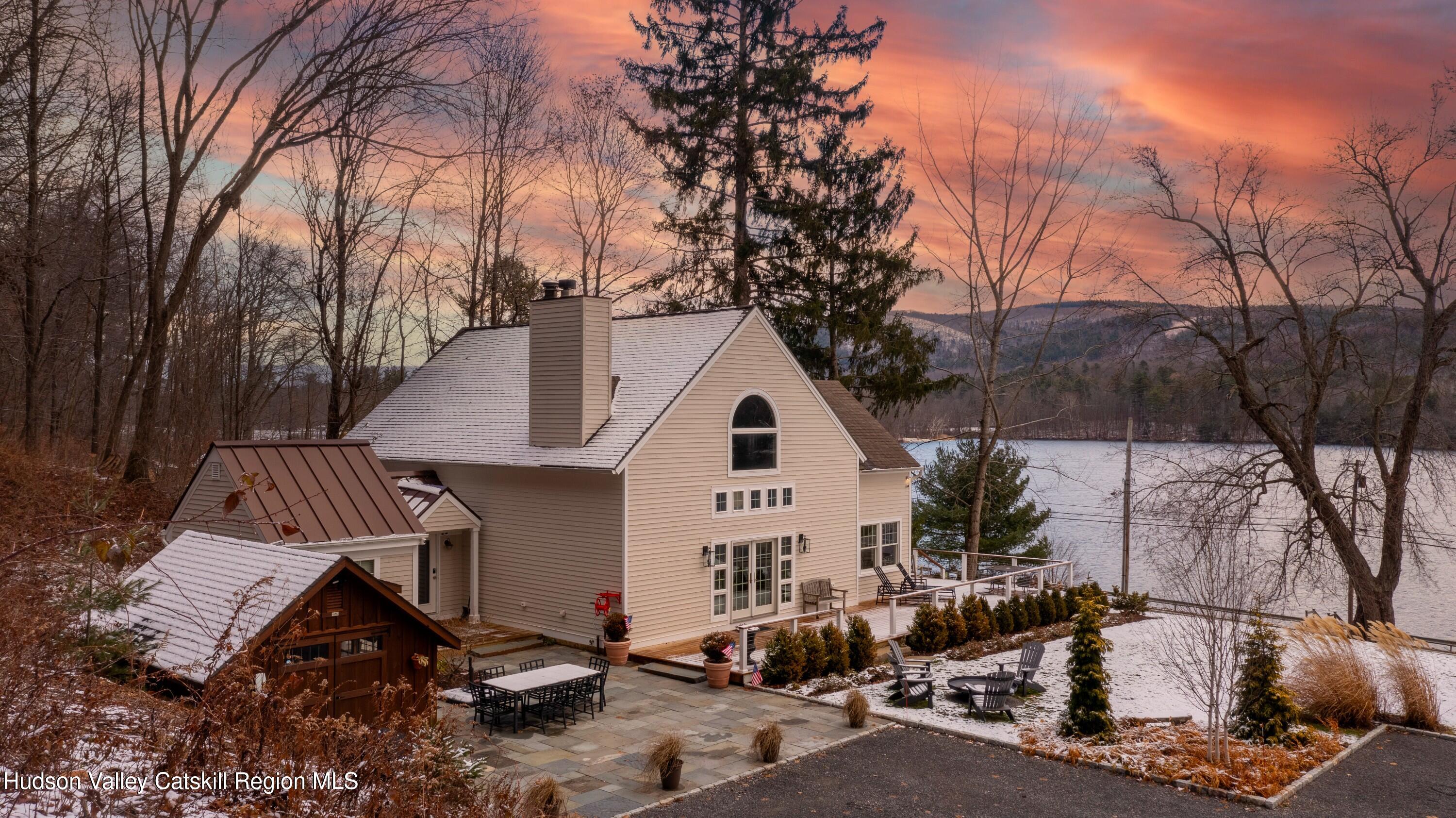 121 Queechy Lake Drive