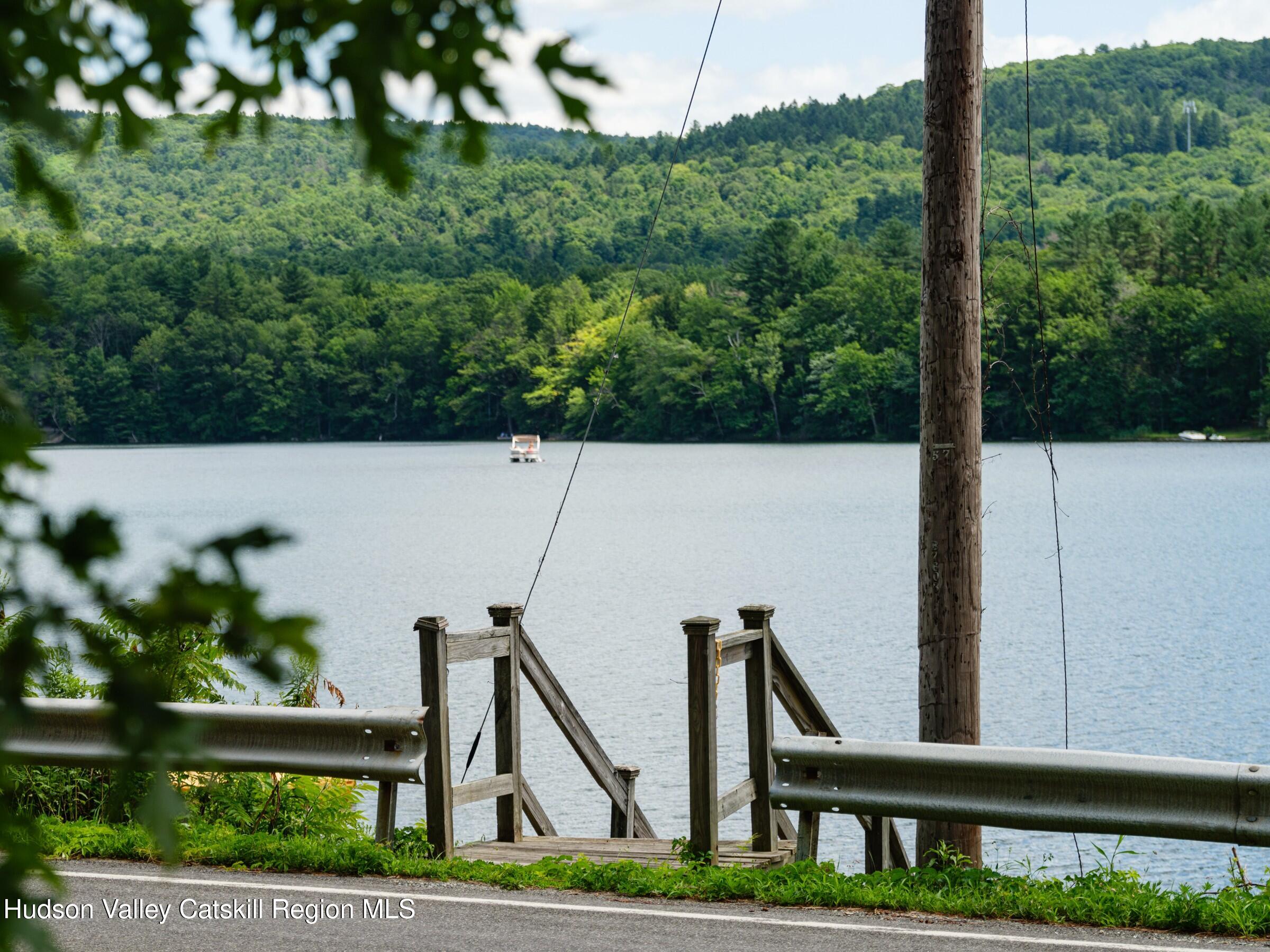 121 Queechy Lake Drive