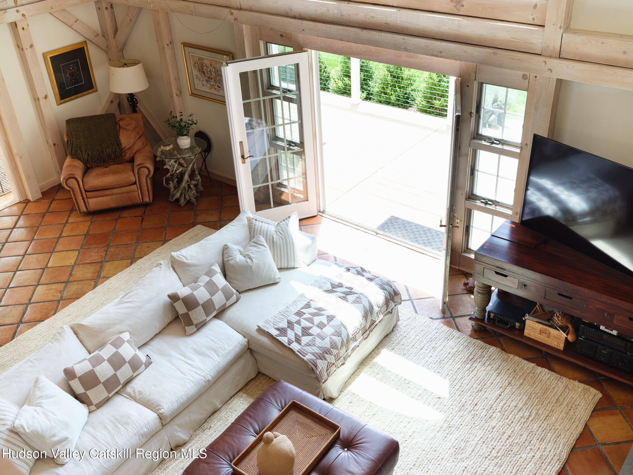 121 Queechy Lake Drive