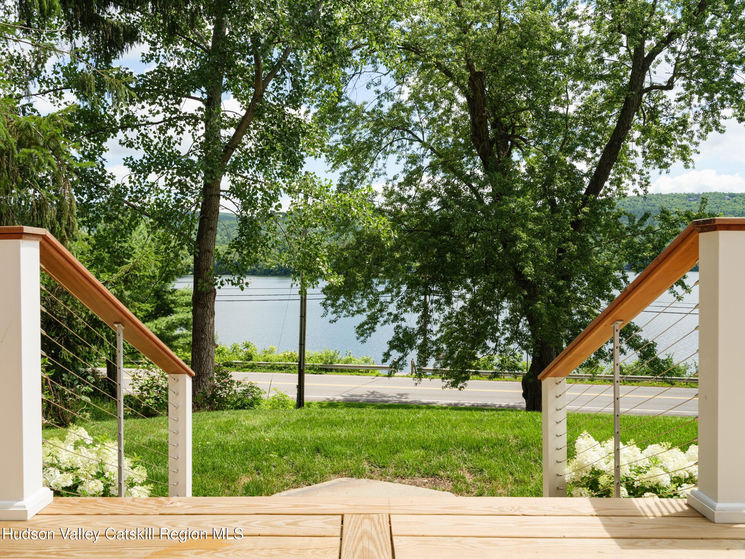 121 Queechy Lake Drive