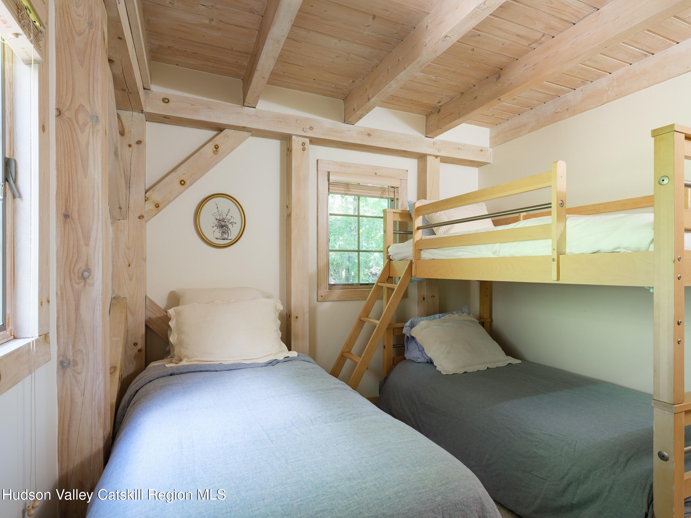 121 Queechy Lake Drive