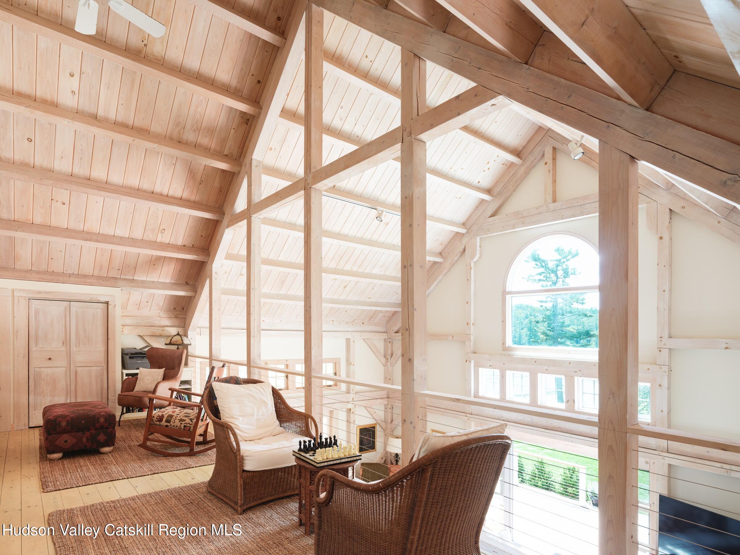 121 Queechy Lake Drive