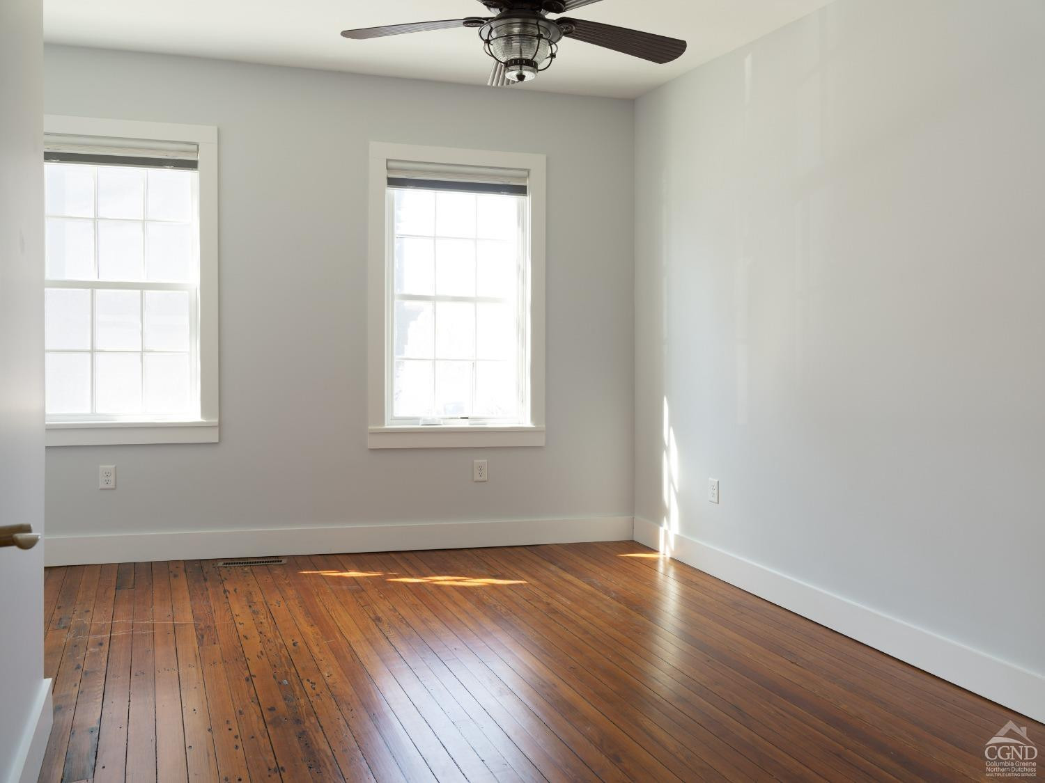 34 S Front Street Street Flr 1