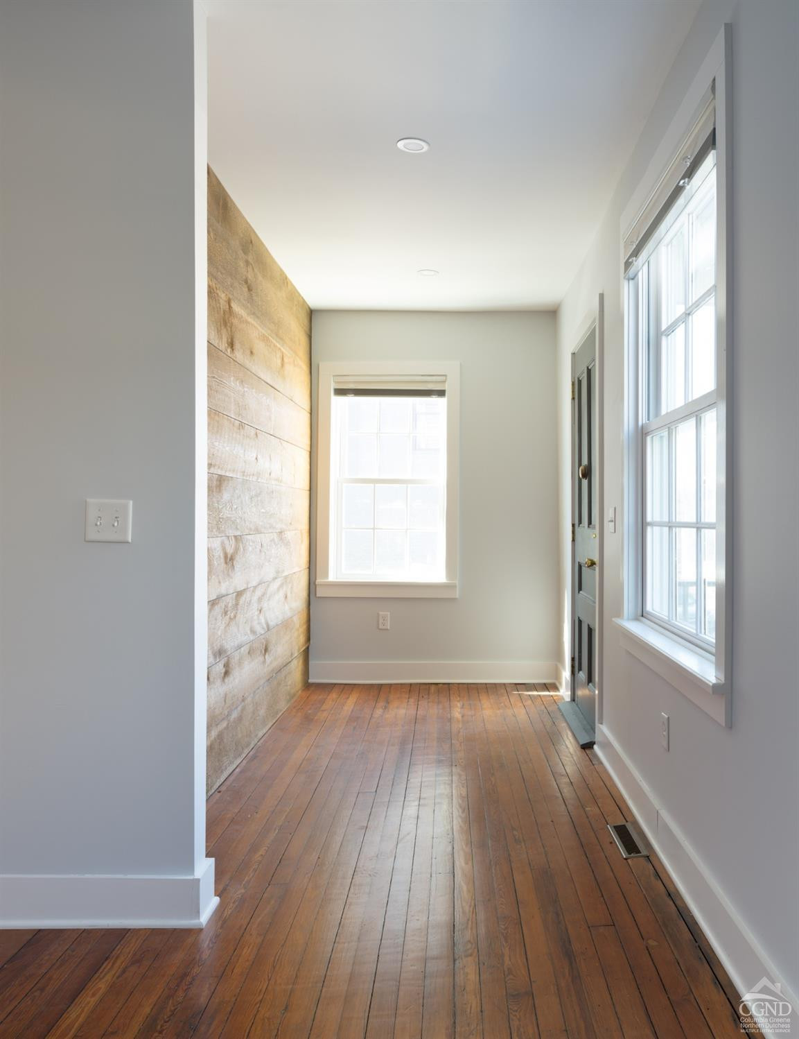 34 S Front Street Street Flr 1