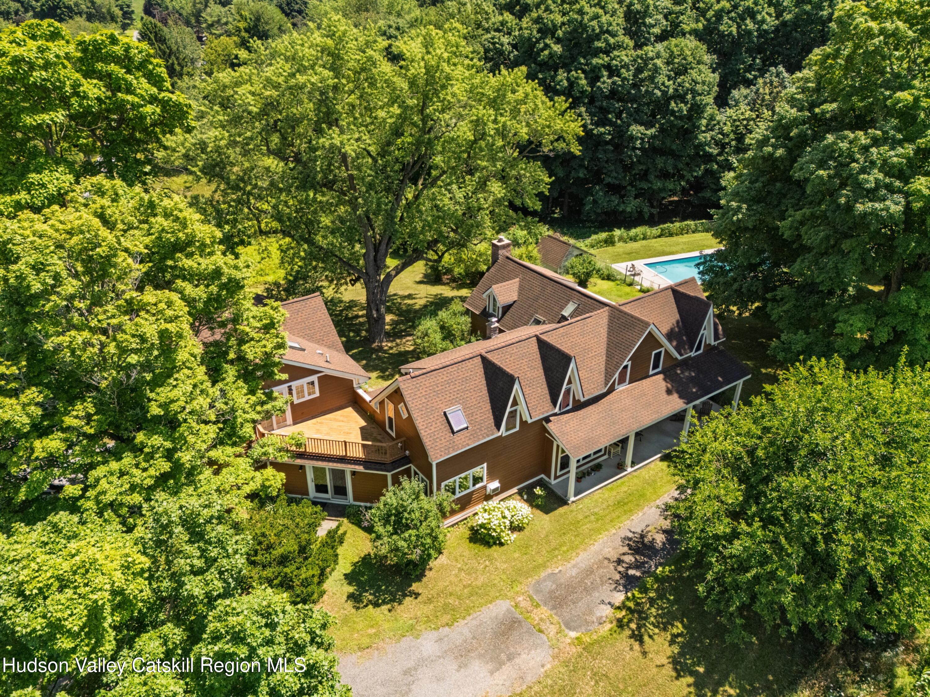 9 Breezy Ridge Road