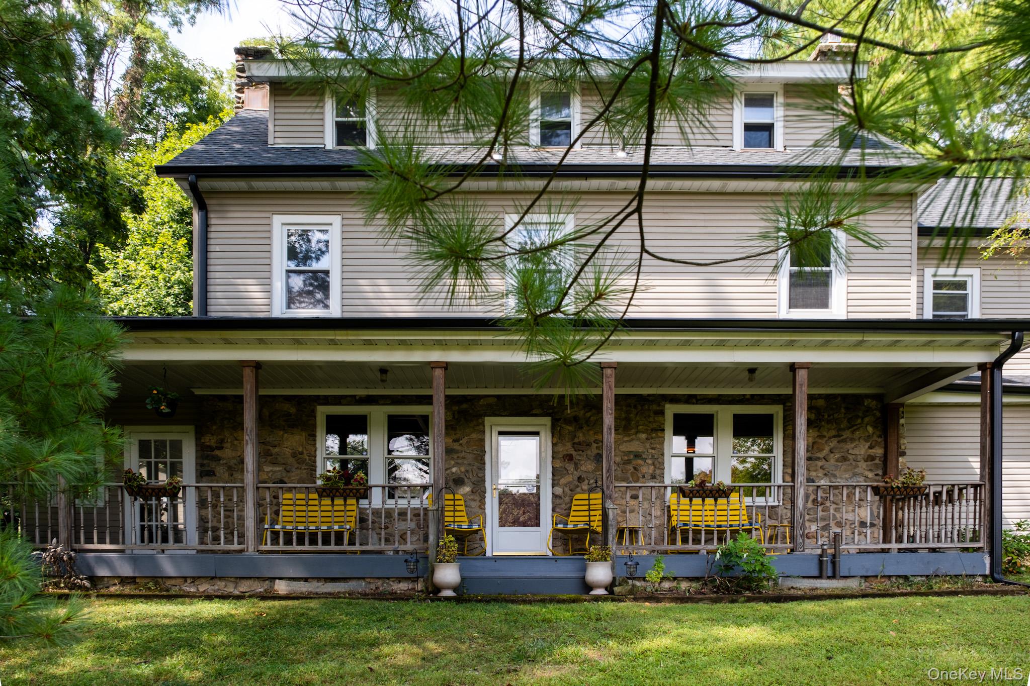 16 Tanglewood Drive