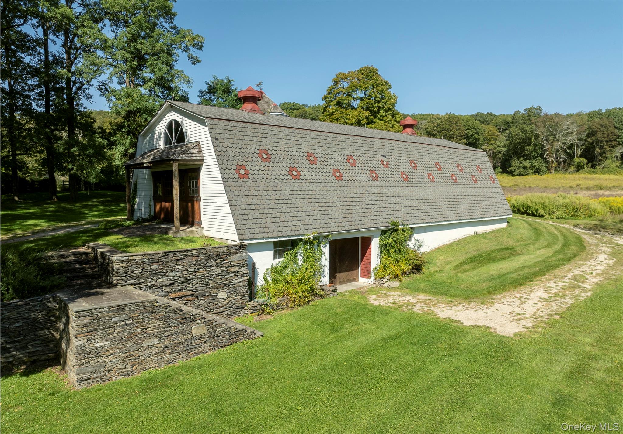 644-672 Tower Hill Road