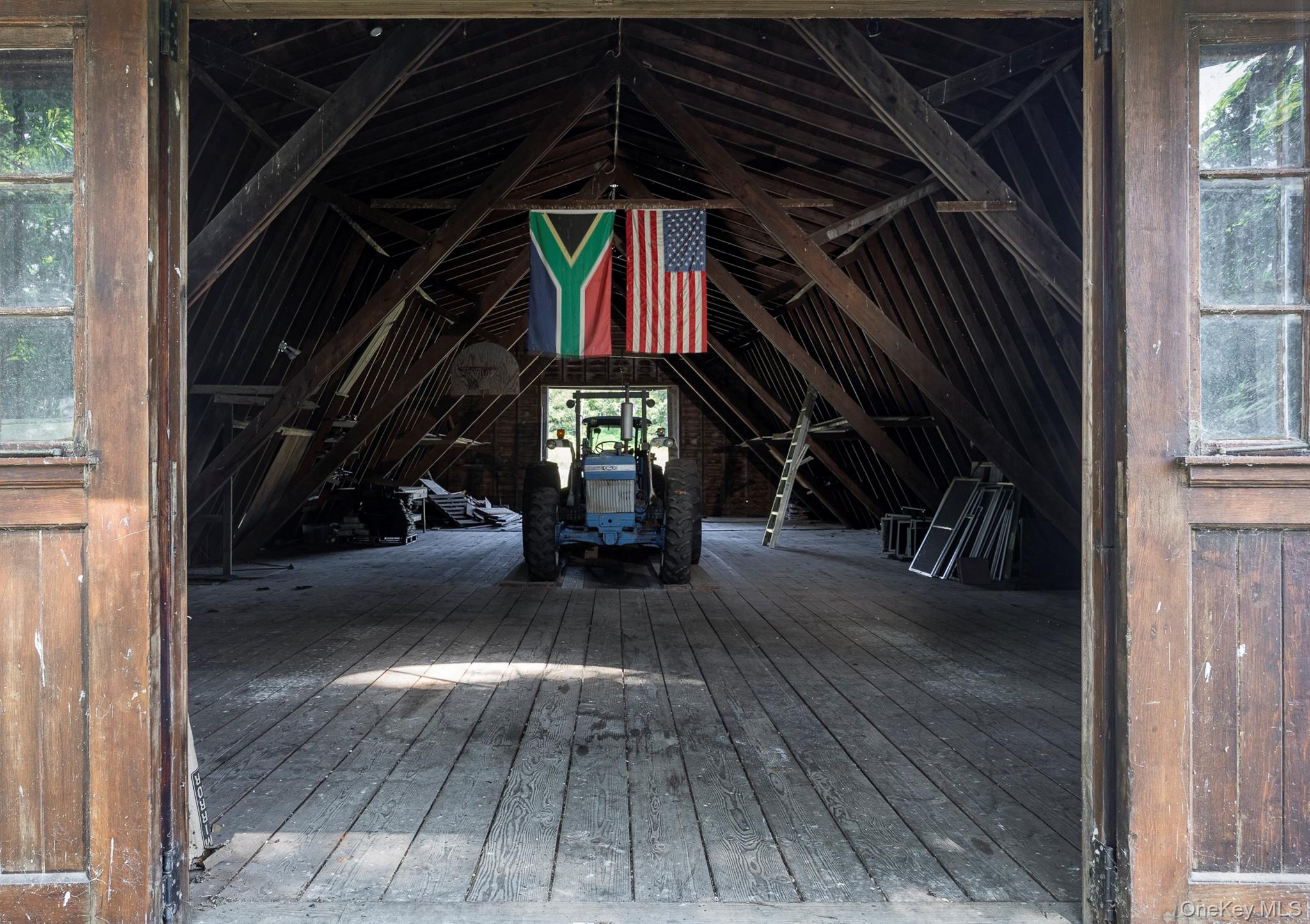 644-672 Tower Hill Road