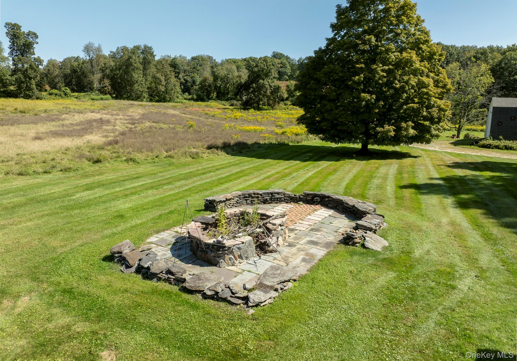 644-672 Tower Hill Road