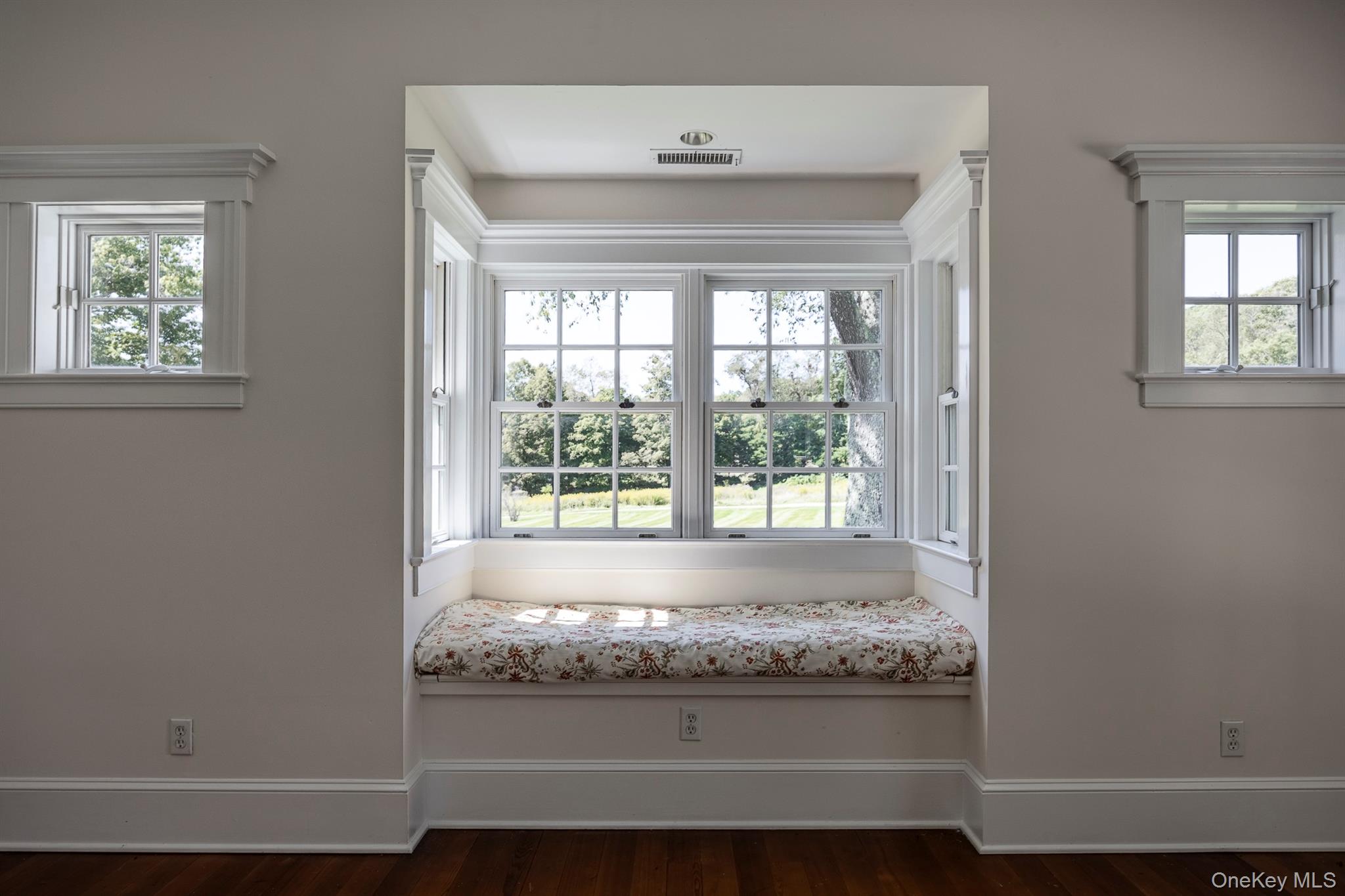 644-672 Tower Hill Road