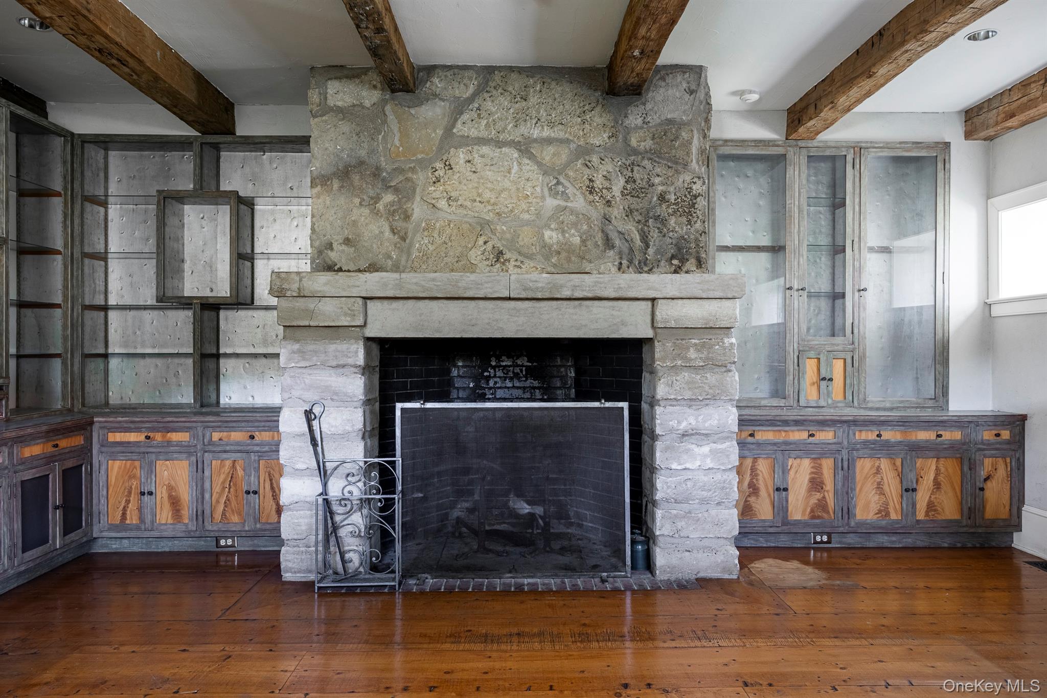 644-672 Tower Hill Road