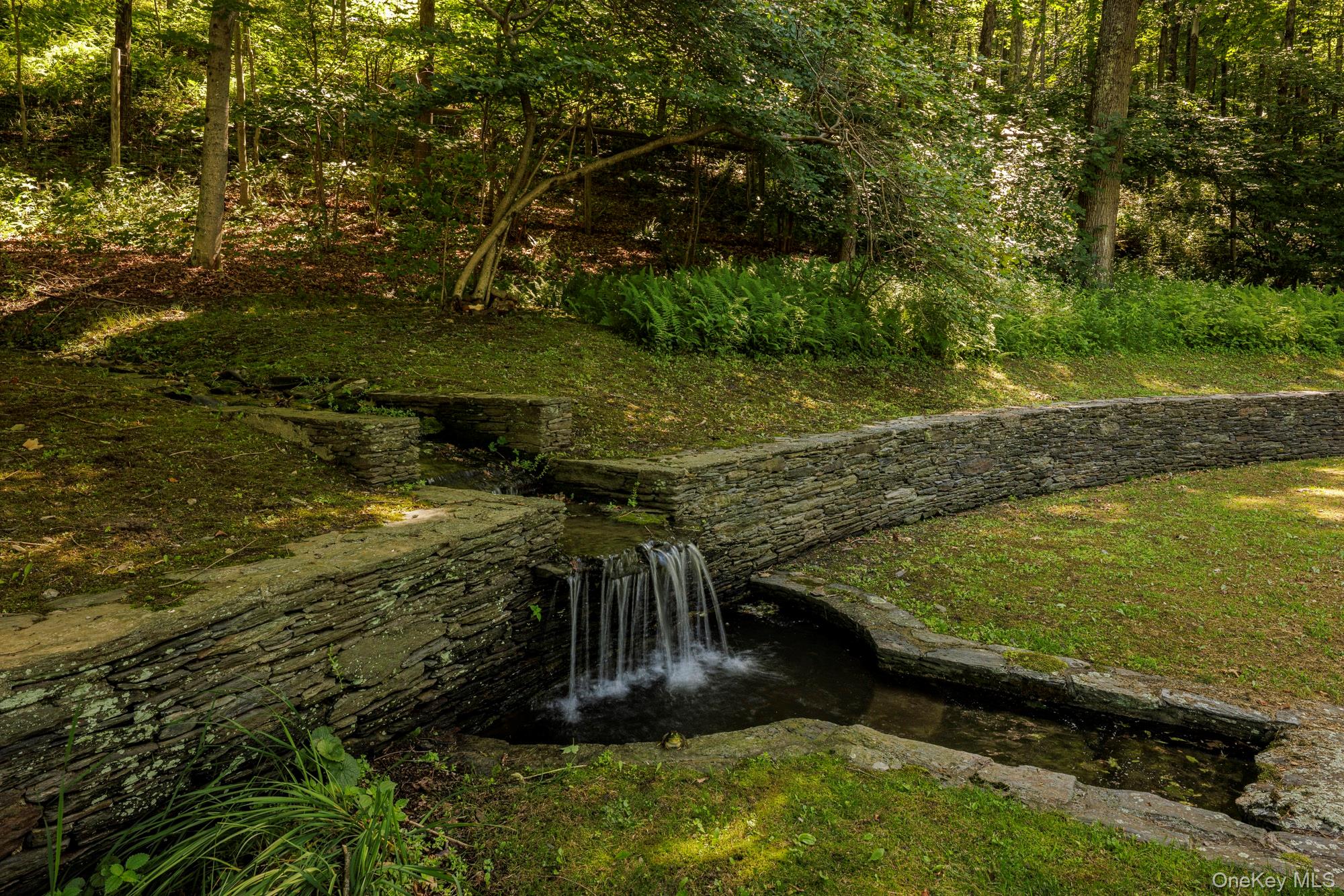 447 Butts Hollow Road