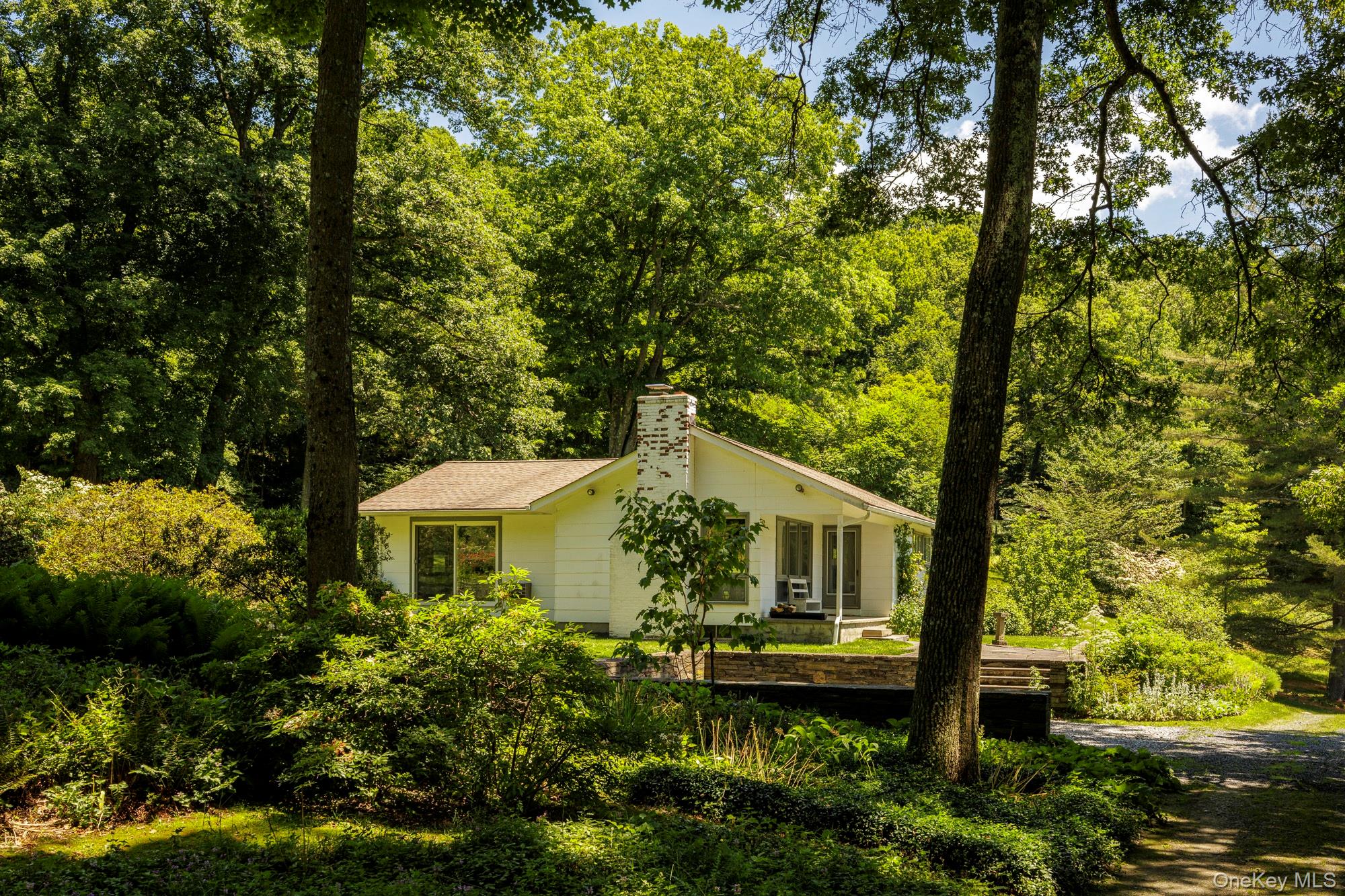 447 Butts Hollow Road