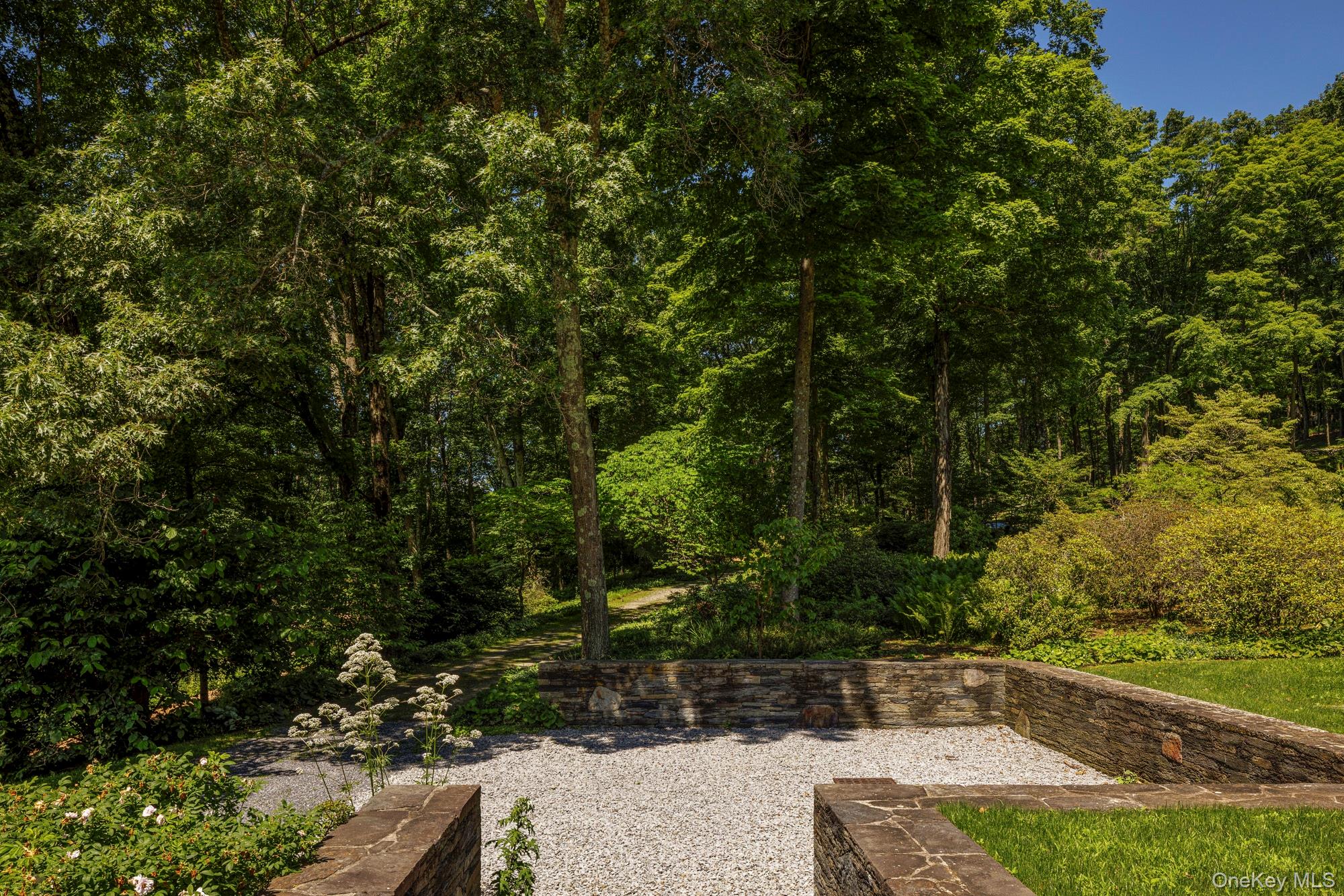 447 Butts Hollow Road