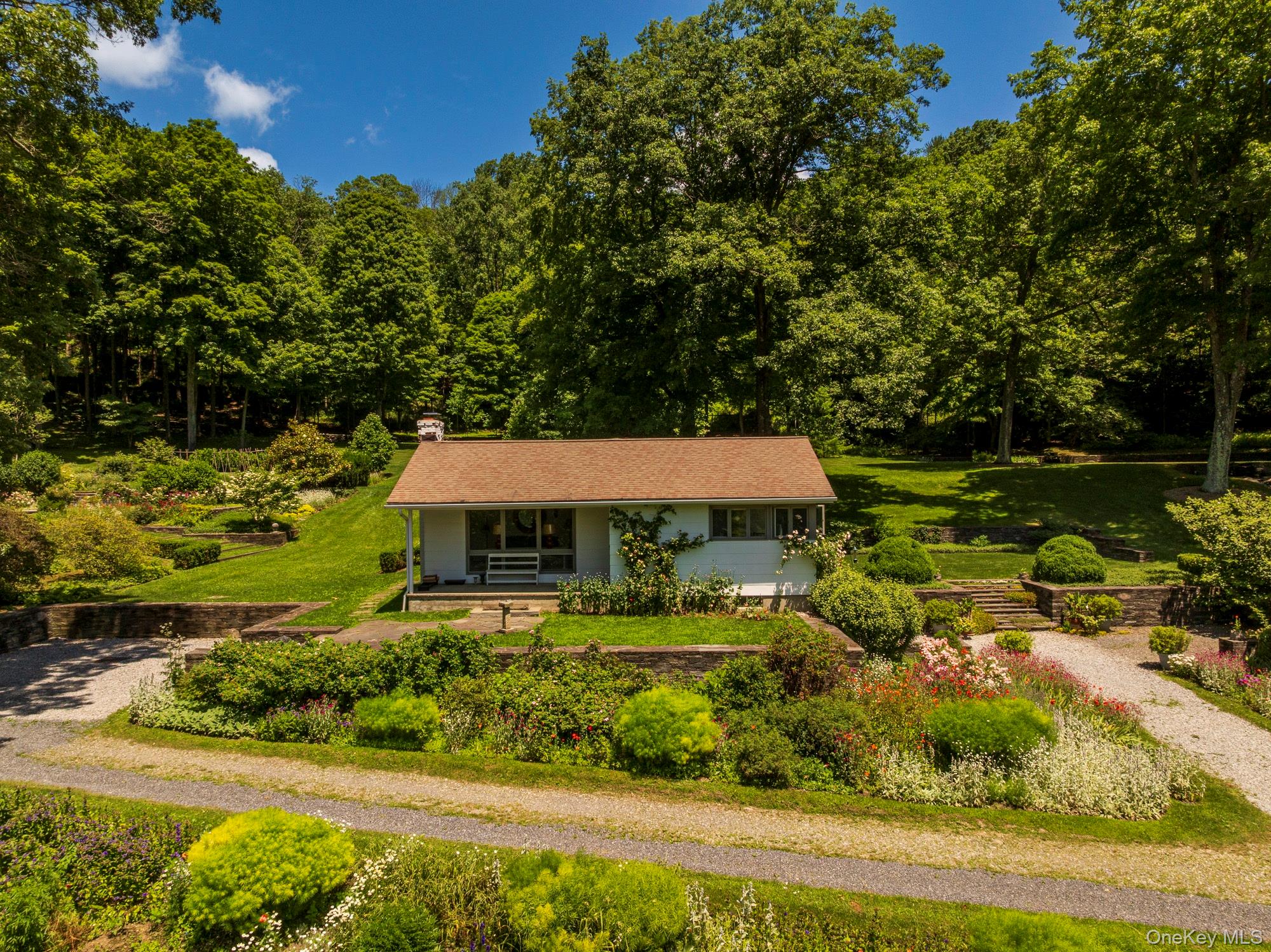 447 Butts Hollow Road