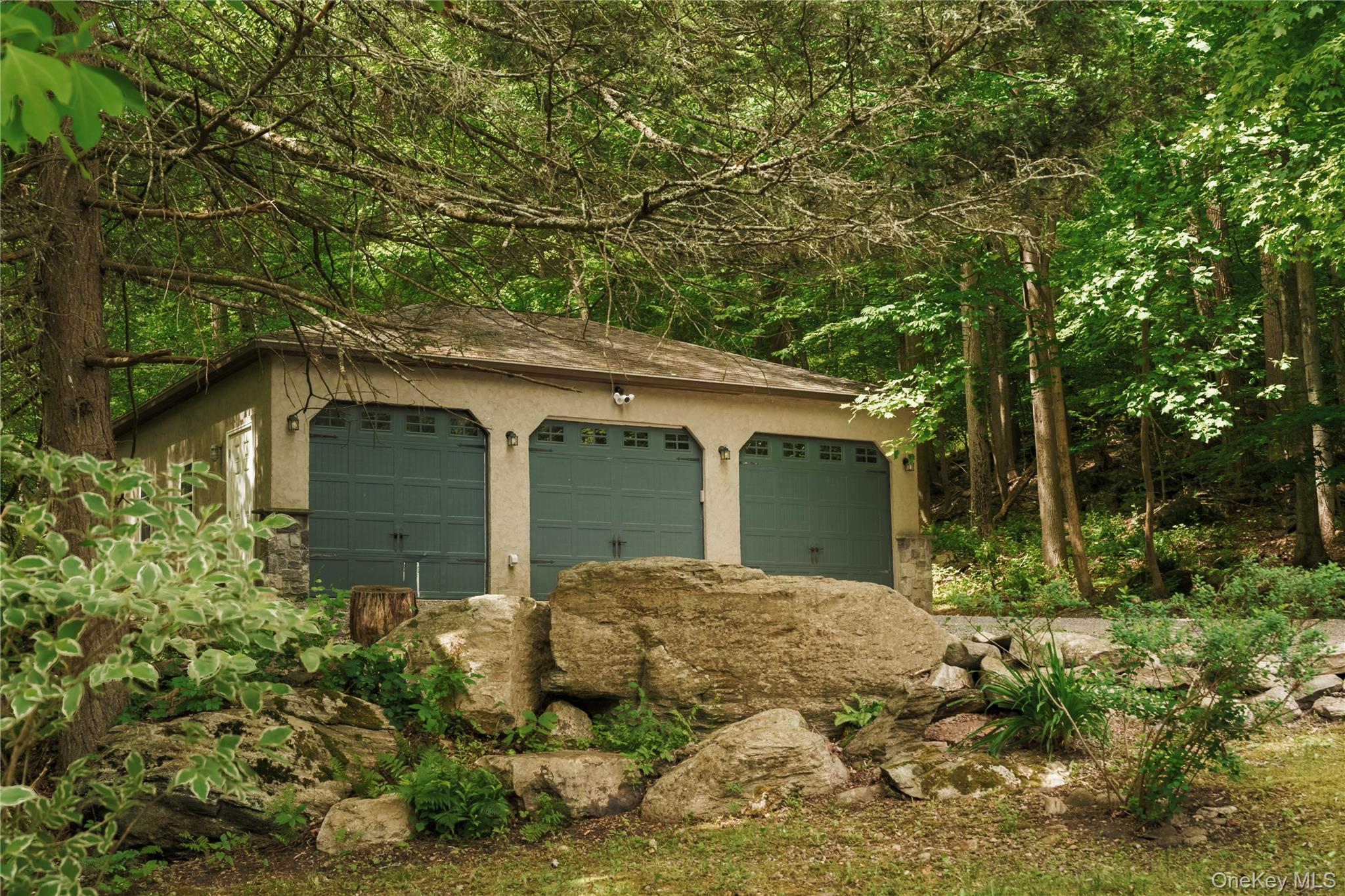 320 Long Hill Road