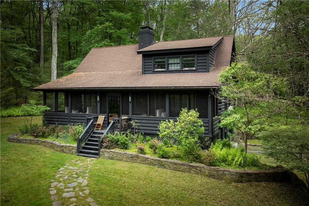 15 Lake Drive