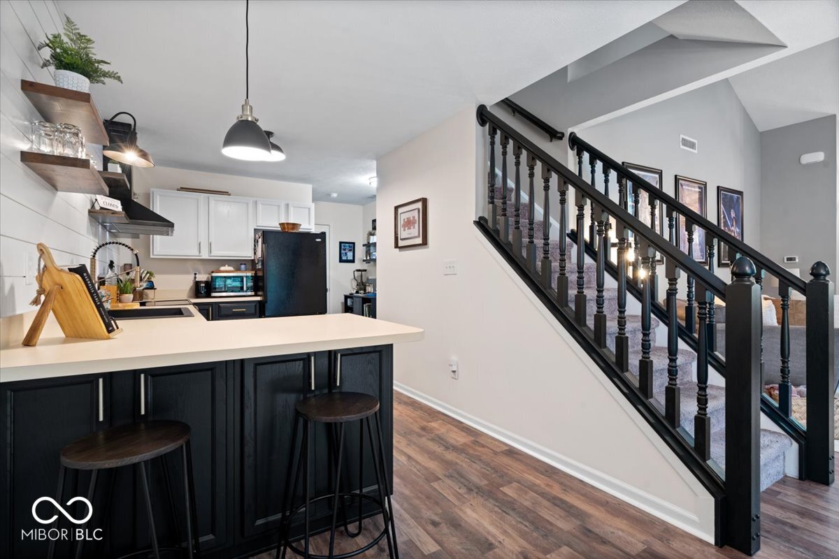 9479 Avon Strand Unit: APT A