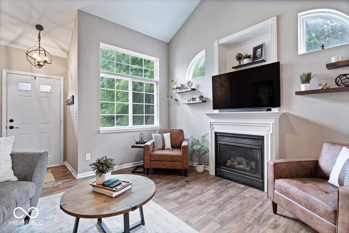 9479 Avon Strand Unit: APT A