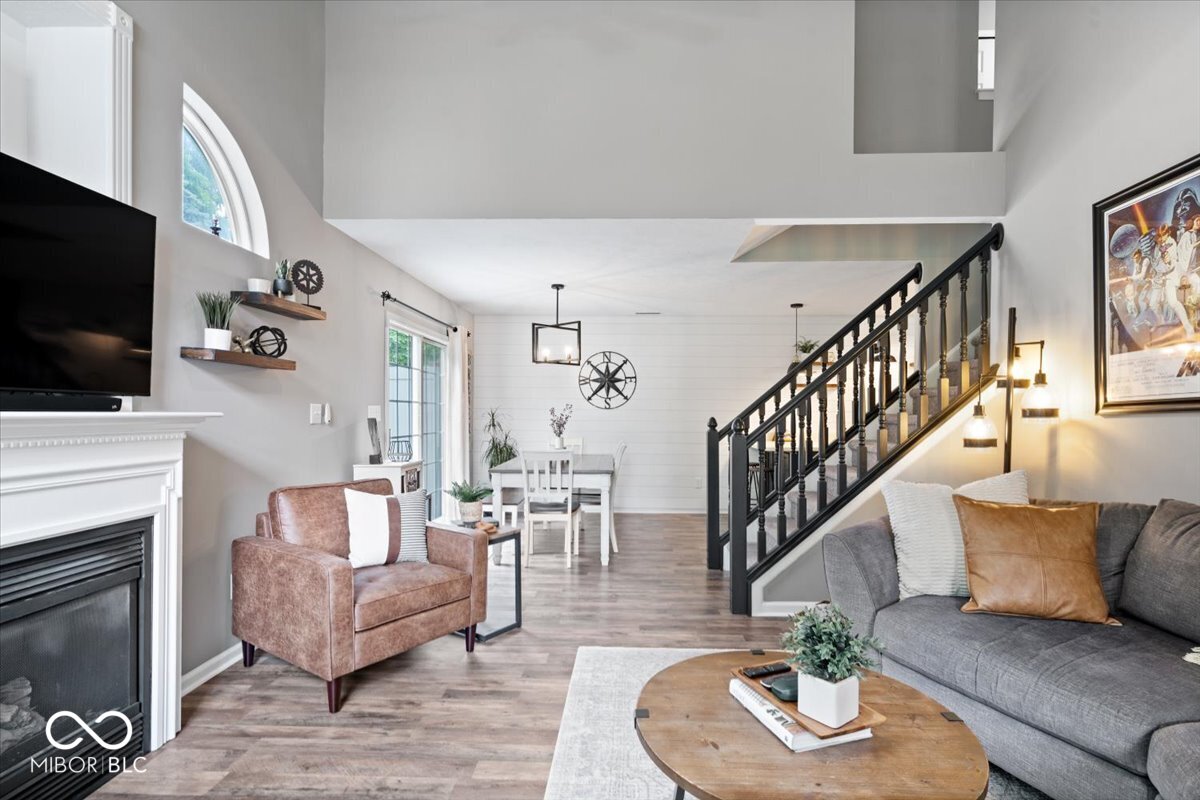 9479 Avon Strand Unit: APT A