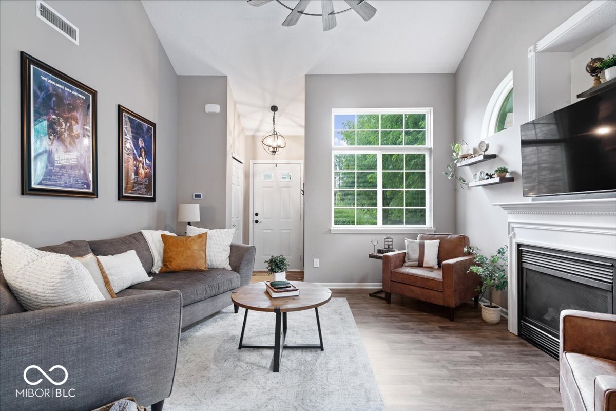 9479 Avon Strand Unit: APT A