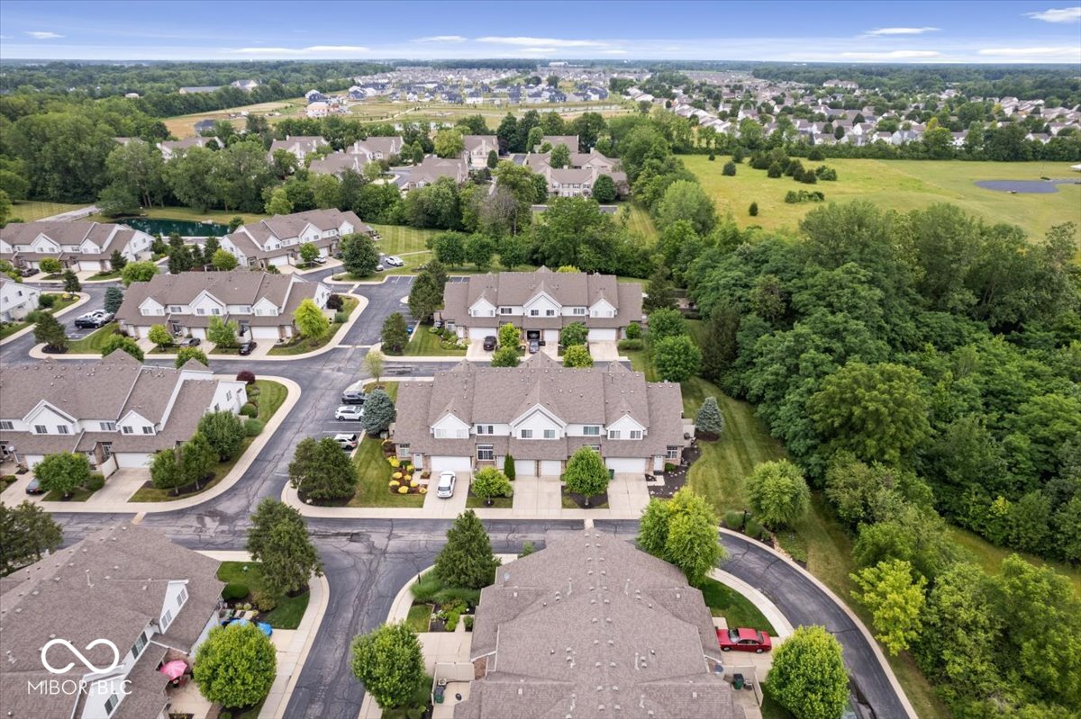9479 Avon Strand Unit: APT A
