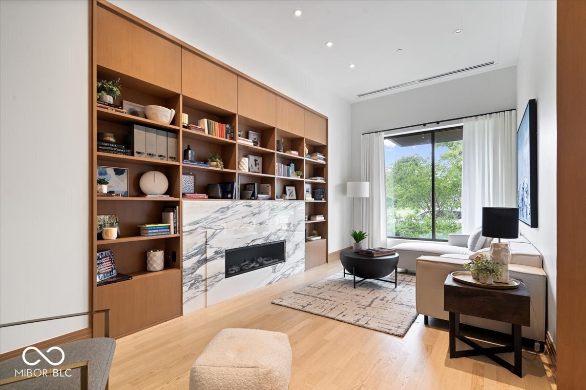 855 N East Street N Unit: 104-B