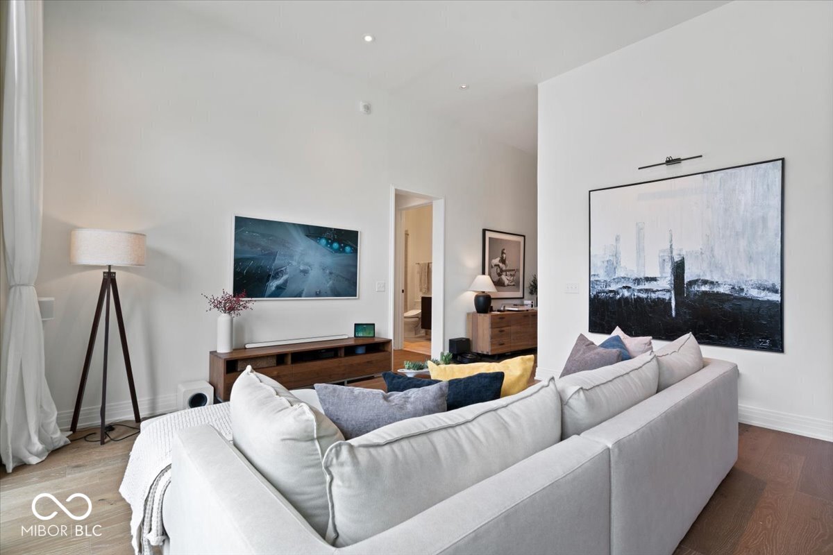 855 N East Street N Unit: 104-B